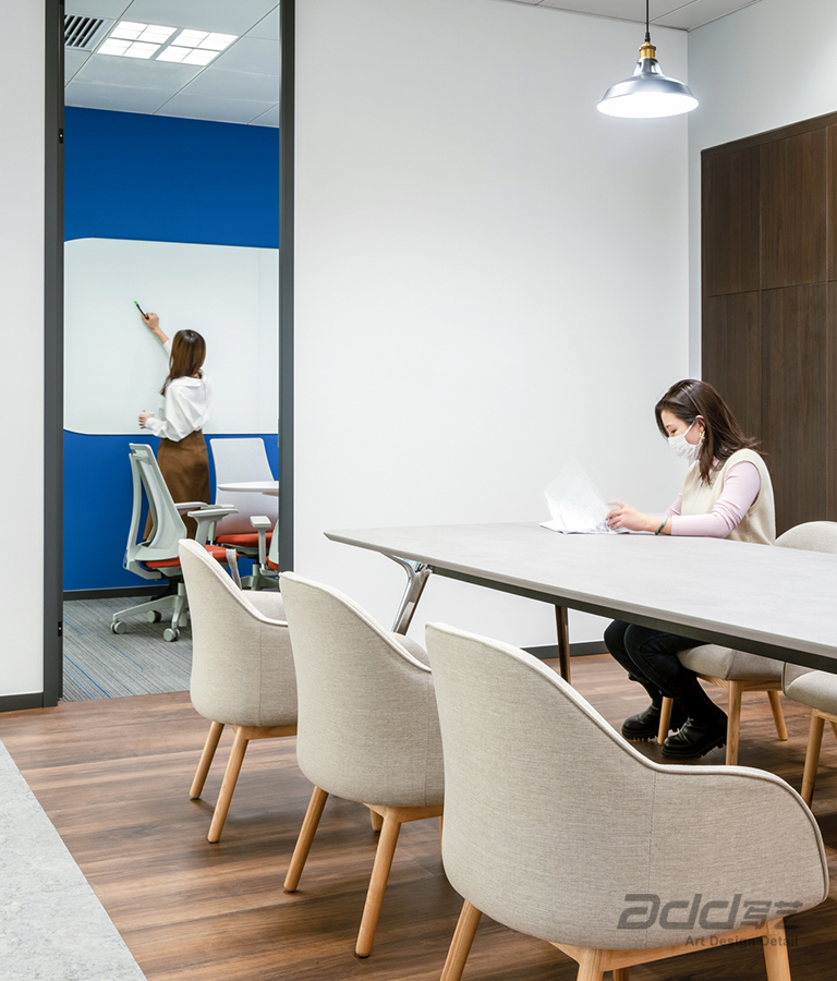 明源雲上海辦(bàn)公(gōng)室設(shè)計(ji)裝(zhuang)修 開放辦(bàn)公(gōng)區(qu)另角度-pc