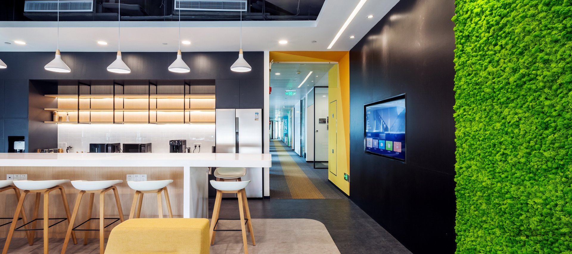 極度智慧辦(bàn)公(gōng)室裝(zhuang)修-茶水間-pc